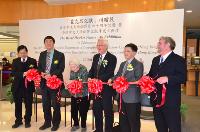 Caption: Guests officiating at the ribbon cutting ceremony are (from left): Prof. Leung Yuen-sang, Dean of Faculty of Arts; Prof. Joseph Sung, Vice-Chancellor; Mrs. Jean Hawkes; Prof. John Minford, Professor Hawkes’ Literary Executor and Professor of the Department of Translation; Prof. Chan Sin-wai, Chairman of the Department of Translation; and Dr. Colin Storey, University Librarian.